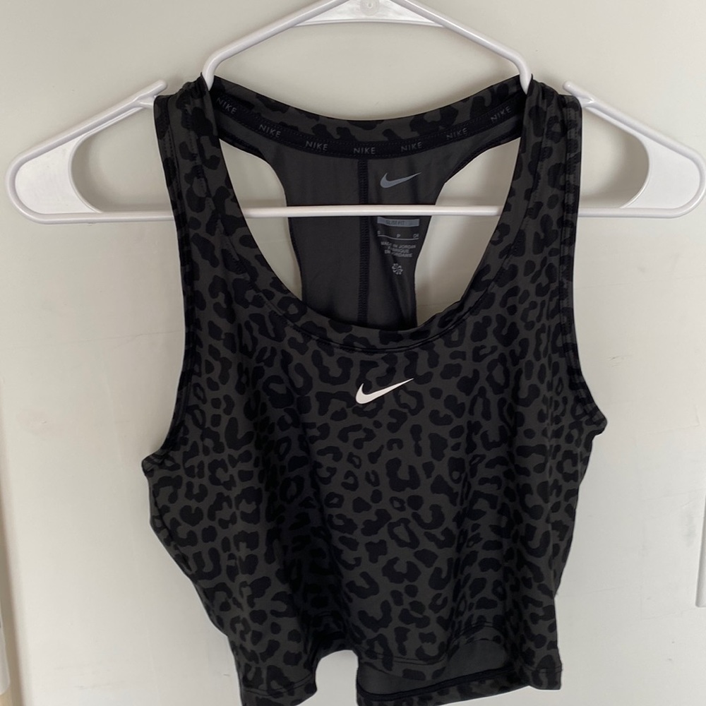 Women’s small Nike drift